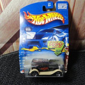 Hot Wheels 32 Ford Sedan delivery Detailed car~2001 edition